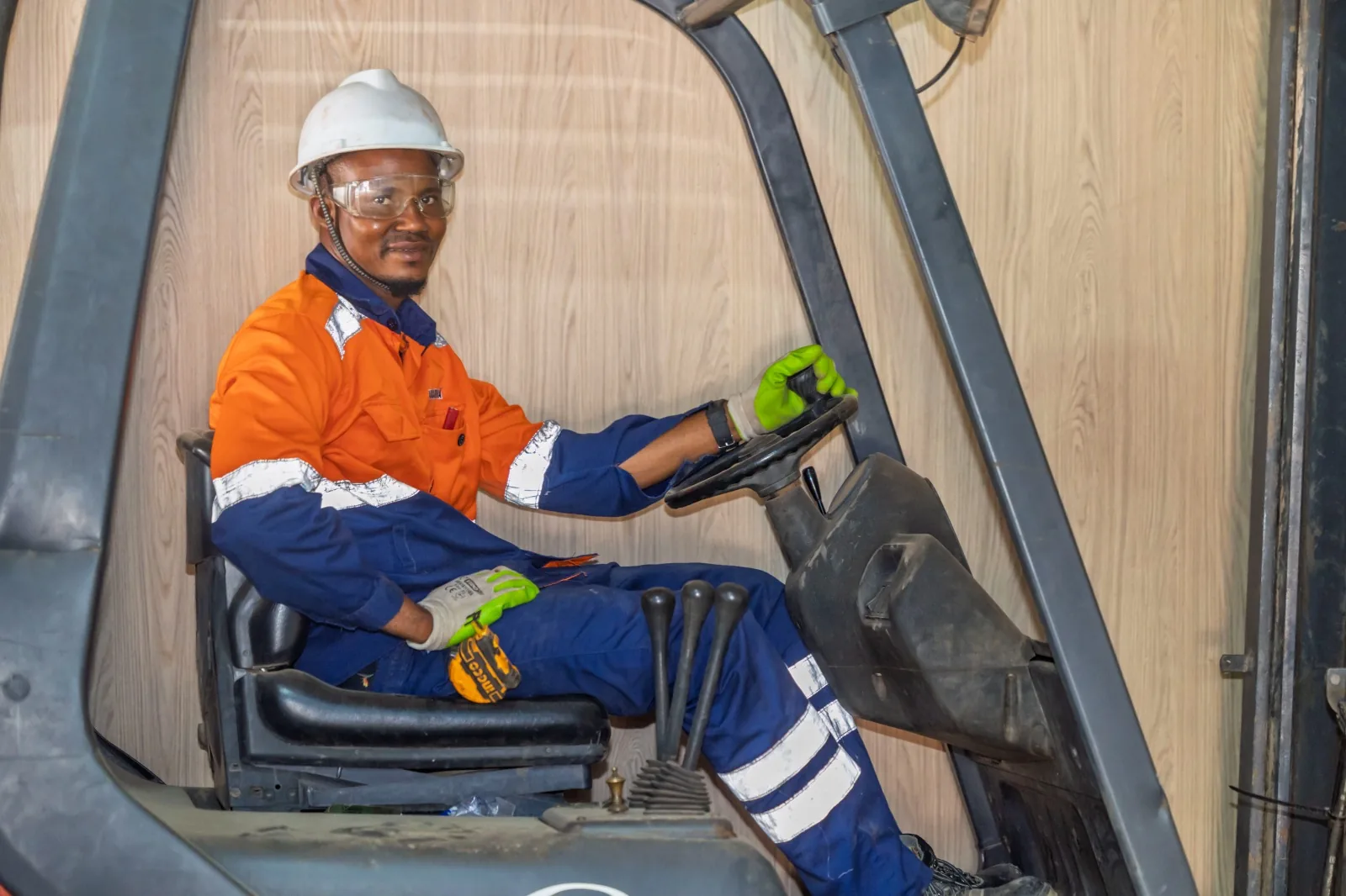 Ouvrier ARREDA sur chantier 9
